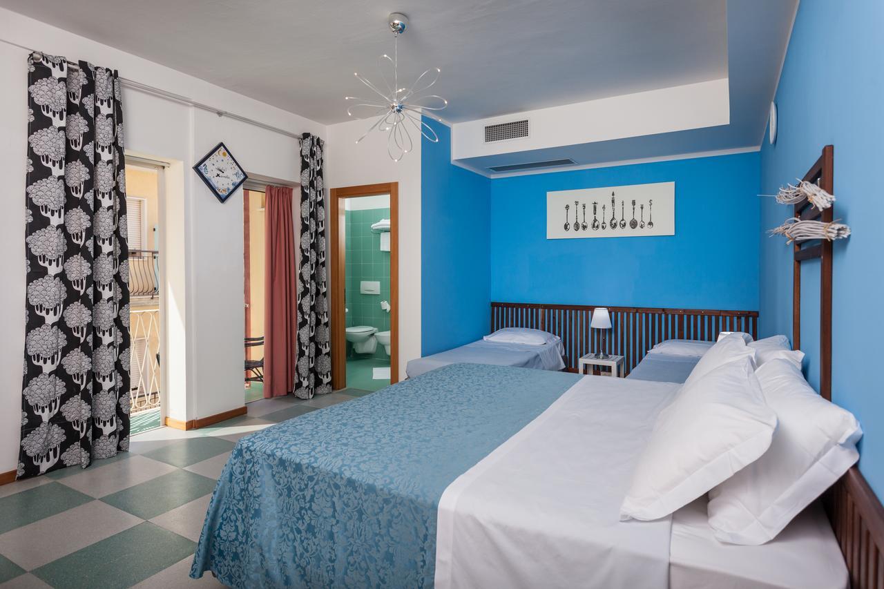 Hotel Resort Marinella Gabicce Mare Exterior photo