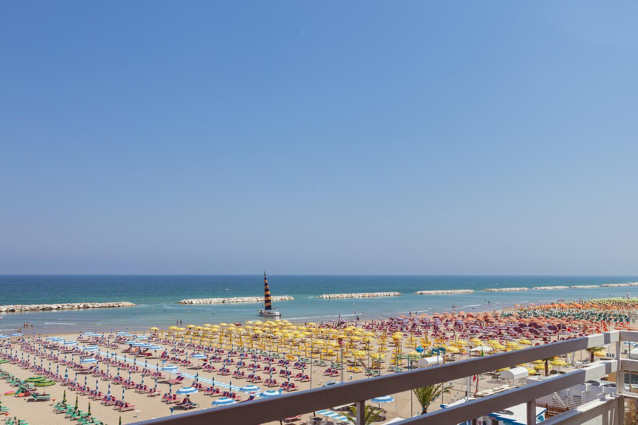 Hotel Resort Marinella Gabicce Mare Exterior photo