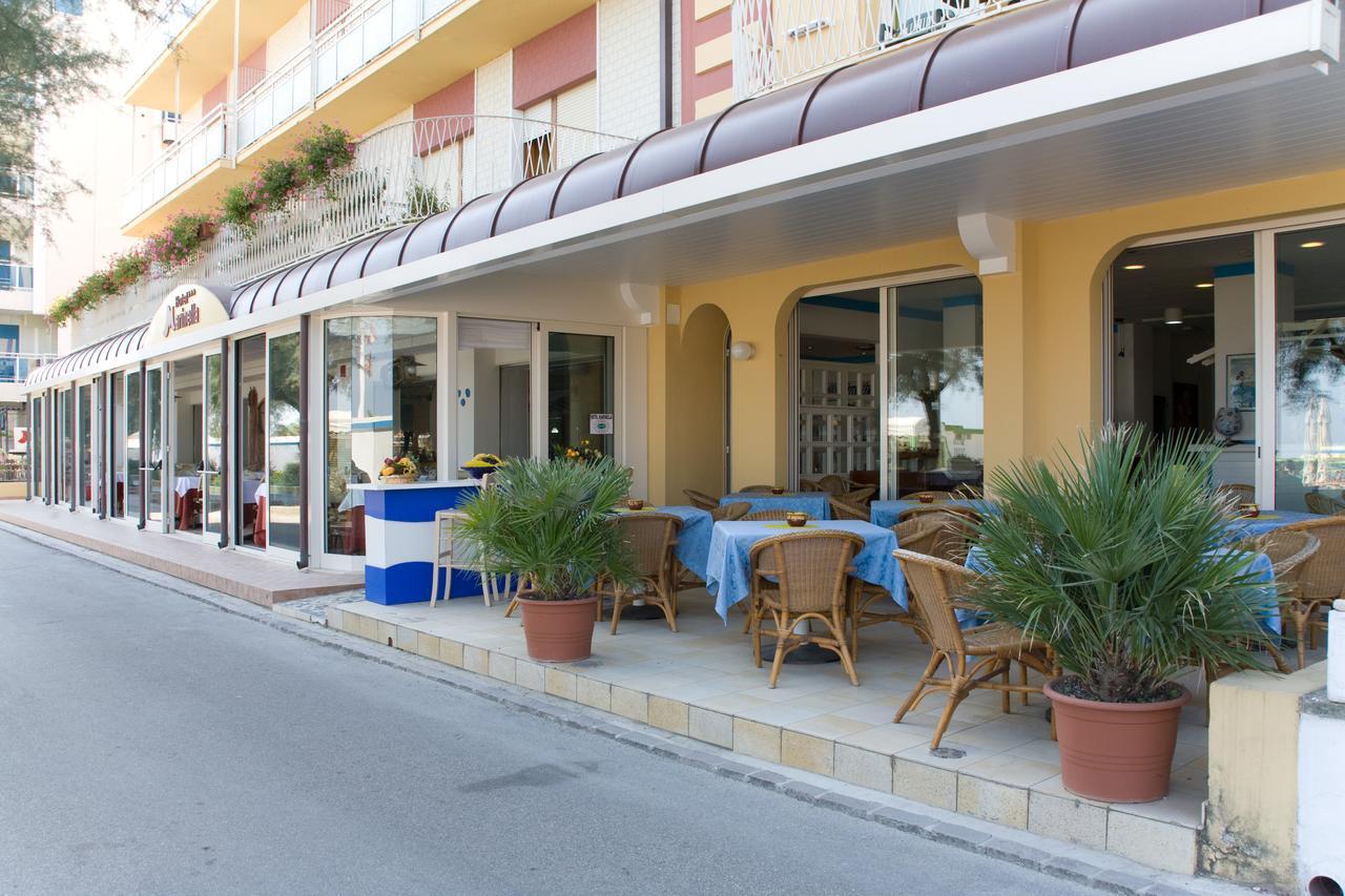 Hotel Resort Marinella Gabicce Mare Exterior photo